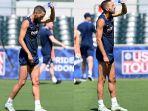 pemain-chelsea-hakim-ziyech-dalam-sesi-latihan-belum-lama-ini.jpg