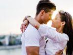 romantis-6-zodiak-ini-akan-berbunga-bunga-hari-ini-31-juli-2022.jpg