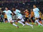 selebrasi-denzel-dumfries-setelah-berhasil-mencetak-golden-gol-di-menit-ektra-time.jpg