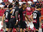 selebrasi-junior-messias-usai-cetak-gol-di-laga-vicenza-vs-milan-di-laga-persahabatan.jpg