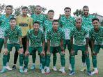 skuad-Persebaya-Surabaya-saat-melakoni-internal-gim-melawan-Persela-Lamongan.jpg
