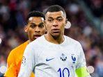 striker-kylian-mbappe-di-laga-prancis-vs-belanda-di-kualifikasi-piala-eropa-2024.jpg