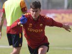 striker-paulo-dybala-tengah-berlatih-bersama-skuad-i-giallorossi.jpg