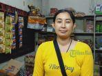 sujiati-pedagang-sembako-dan-minyak-di-pasar-kreneng.jpg