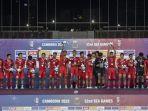 timnas-indonesia-u22-berpose-dengan-medali-emas-sea-games-2023.jpg