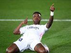 vinicius-junior-merayakan-gol.jpg