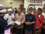 warga-Jimbaran-temui-DPRD-Bali.jpg