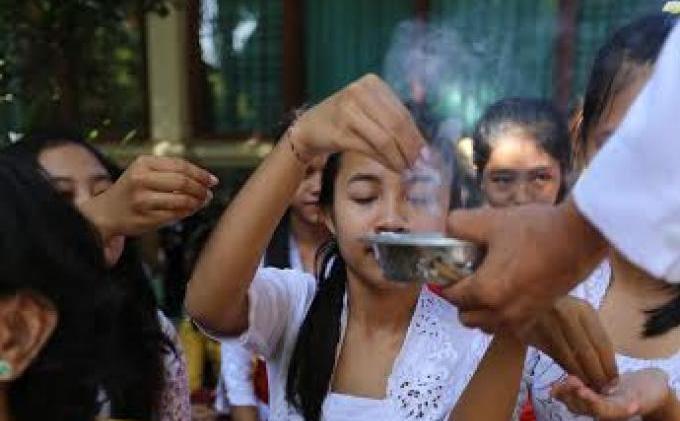 Berita Foto: Perayaan Saraswati di SMAN 1 Denpasar - sma5.jpg