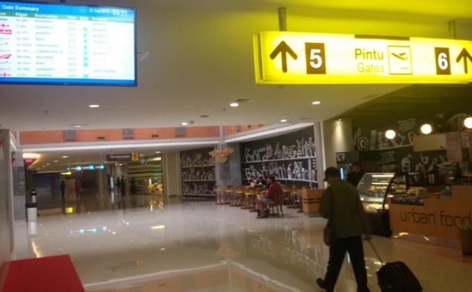Mama, Katanya kita Mau ke Jakarta kok Malah ke Mall - 20140923_BANDARA_DOMESTIK_nGURAH_rAI_iMAN91259_resized.jpg