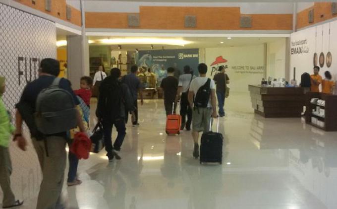 Mama, Katanya kita Mau ke Jakarta kok Malah ke Mall - 20140923_BANDARA_DOMESTIK_nGURAH_rAI_iMAN91262_resized.jpg