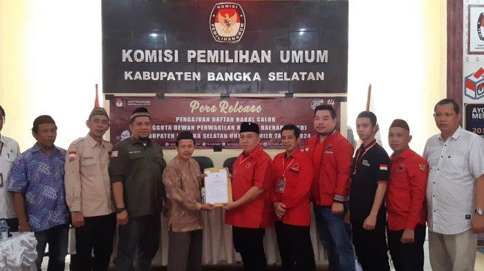 DPC PDIP Bangka Selatan Daftarkan 30 Bacaleg, Target 8 Kursi di DPRD Kabupaten dan 3 Kursi Provinsi
