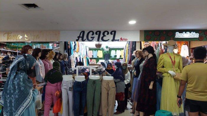 Berkah Jelang Lebaran, Pedagang Baju di BTC Pangkalpinang Akui Keuntungan Hingga Ratusan Juta