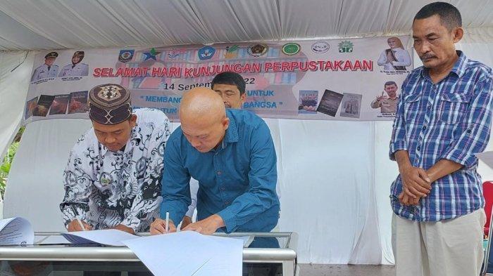 DKPD Bersama PWI Bangka Selatan Melakukan Penandatanganan MoU Dukung Program Kelas Literasi