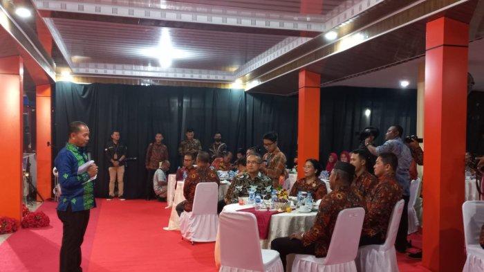 Malam Resepsi 4 Tahun Kepemimpinan Mulkan-Syahbudin, Bupati Terima Tantangan Jadi Reporter