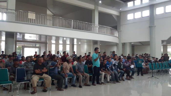 Gelar Audiensi Dengan Nelayan Batu Perahu, Bupati Bangka Selatan Akan Temui Pimpinan PT Timah Pusat