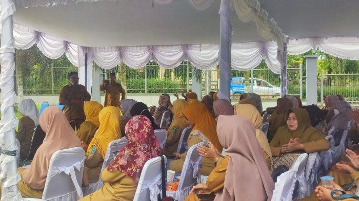 Kepsek SDN 4 Sijuk Curhat ke DPRD Belitung, Demi Rehab Ruang Kelas yang Rusak, Rela Bayar BBM Dewan