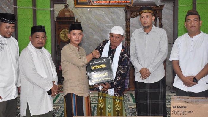Bupati Bangka Safari Ramadan di Masjid Nurul Yaqin Mangka, Perbaikan Jalan Dianggarkan Rp7,5 Miliar