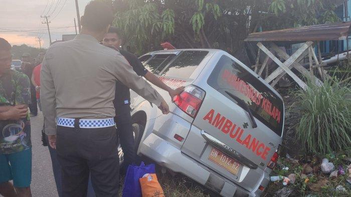 Ambulans Pembawa Pasien Rujukan ke RSUD Babar Kecelakaan, Bocah 6 Tahun Meninggal di Tempat