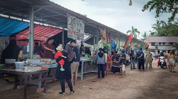 Pedagang Takjil di Toboali Keluhkan Omzet Anjlok: Daya Beli Menurun