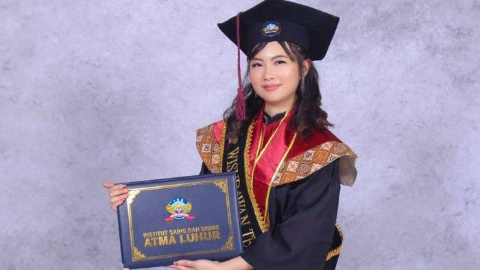 Kisah Jessica Angellita, Wisudawan ISB Atma Luhur Pangkalpinang Meraih IPK 4.00