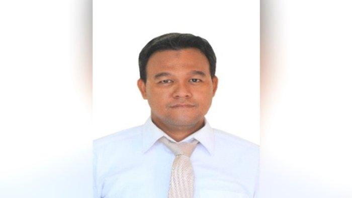 Antara Pertumbuhan dan Ketergantungan