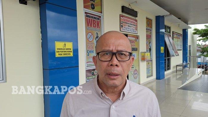 DIPERIKSA -- Eddy Supriadi mantan Sekda Basel, saat ditemui di Mapolresta Pangkalpinang, setelah dilakukan pemeriksaan oleh penyidik Satreskrim Polresta Pangkalpinang, Senin (24/2/2025).