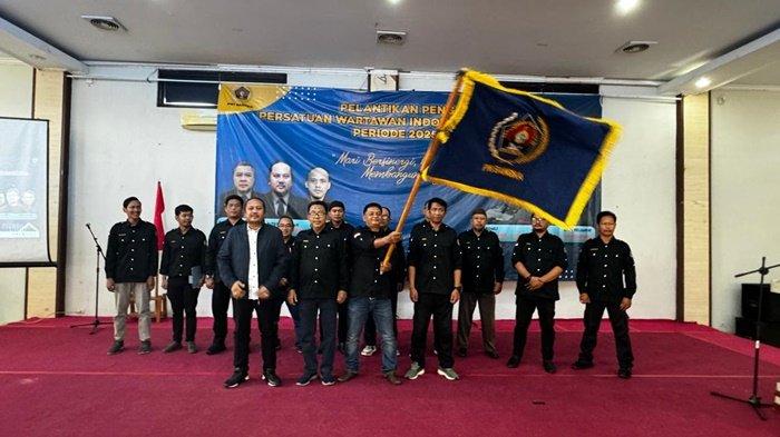 Pengurus PWI Bangka Periode 2025–2028 Resmi Dilantik, Siap Jalankan 8 Program Strategis