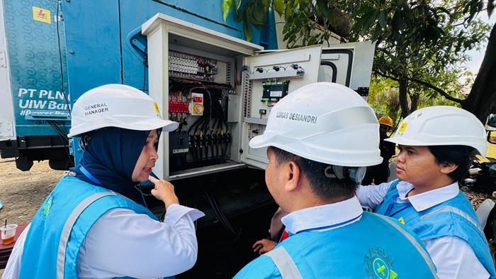 GM PLN UIW Babel, Ira Savitri turun langsung memastikan listrik aman tanpa kedip dalam agenda kunjungan kerja Presiden RI, Prabowo Subianto di Provinsi Kepulauan Bangka Belitung.