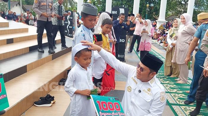 Seribu Anak Yatim di Bangka Selatan Tersenyum, Rp800 Ribu Langsung Masuk Rekening