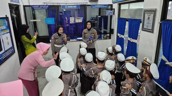 Puluhan Pocil Belajar Tertib Lalu Lintas Sejak Dini