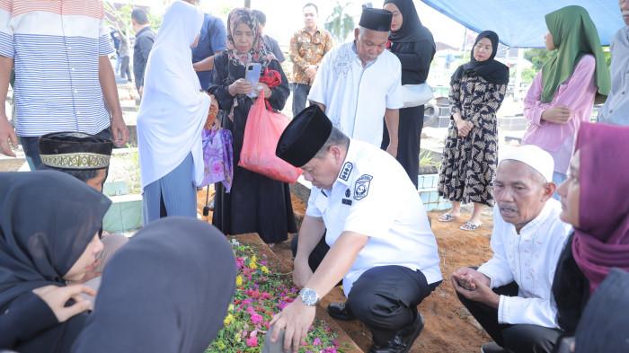 Gubernur Hidayat Arsani Berduka, Ditinggal Sahabat Baiknya