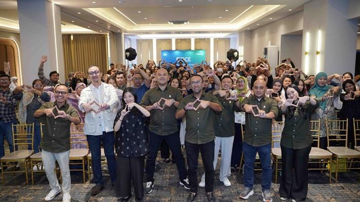 Telkomsel Lanjutkan Akselerasi UKM dengan Teknologi AI lewat Program DCE ke-5, Pendaftaran UKM lokal bidang Fashion, F&B, Personal Care, dan Craft paling lambat 24 Desember 2025.