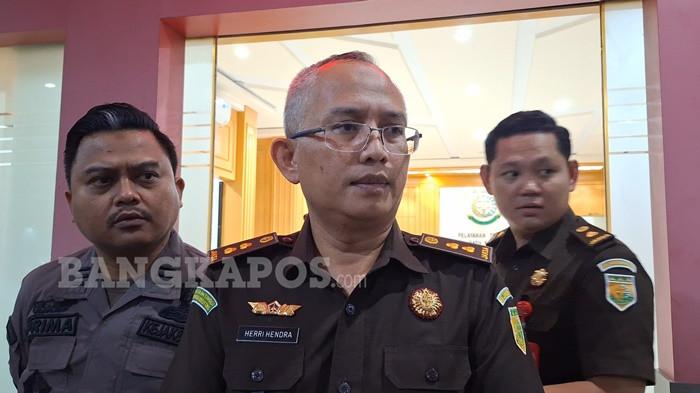 Pelaksana tugas (Plt) Kepala Kejaksaan Negeri Bangka Selatan, Herri Hendra.