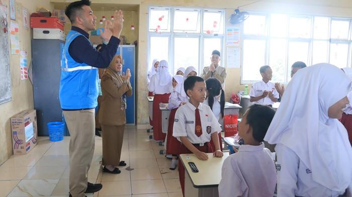 20260512 Ajak Siswa Gunakan Internet Secara Bijak