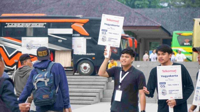 Telkomsel Berangkatkan 1.100 Pemudik Pekerja Informal melalui Program Mudik Hepi Telkomsel Poin 2025