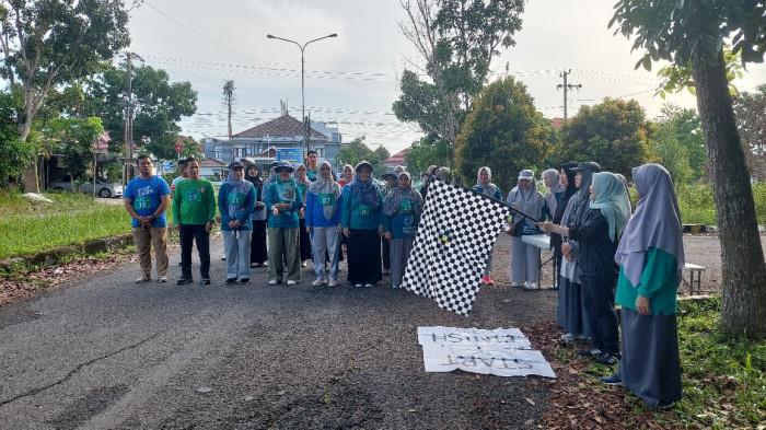 DINAS Kesehatan Provinsi Kepulauan Bangka Belitung melaksanakan rangkaian kegiatan memperingati Hari Kesehatan Nasional (HKN) ke-61 yang diikuti oleh seluruh pegawainya, pada Jumat (14/11).