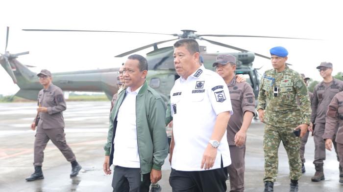 Gubernur Babel mengantar Menteri Energi dan Sumber Daya Mineral (ESDM) Bahlil Lahadania dan Jaksa Agung RI Sanitiar Burhanuddin bertolak kembali ke Jakarta, Rabu (19/11/2025).