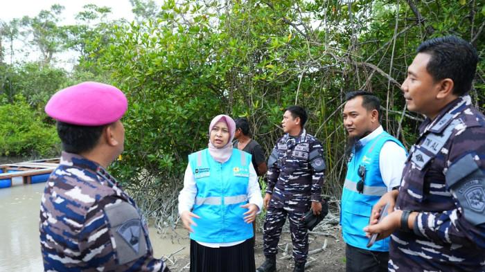 Kolaborasi PLN UIW Babel dan Lanal Bangka Belitung dalam program Kampung Bahari Nusantara hadir untuk memperkuat ketahanan maritim sekaligus meningkatkan kesejahteraan masyarakat pesisir.