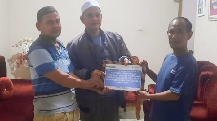 PT Timah Berikan Bantuan untuk Pembangunan Fasilitas Umum di Pemakaman Tanjung Ratu