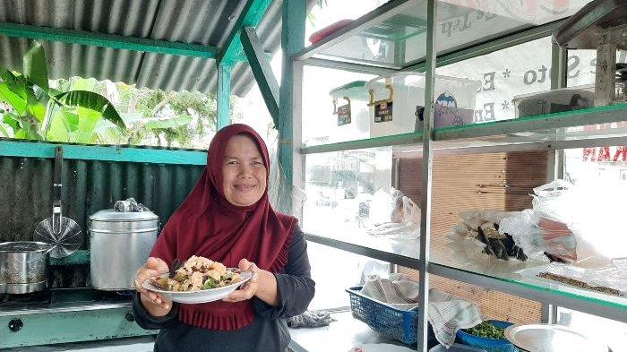 Kuliner Lokal Tetap Eksis di Tengah Maraknya Menu Western, Warung Bik Jum Selalu Diserbu Pembeli