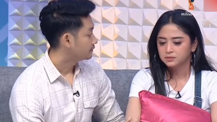 Begini Akhir Perseteruan Dewi Perssik dan Suaminya Angga Wijaya