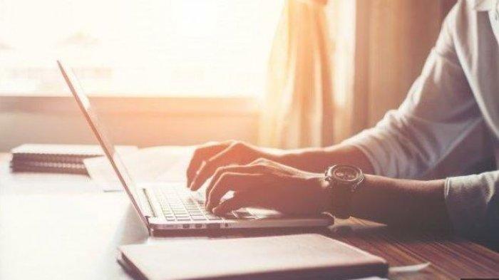 Bacaan Doa Sebelum dan Sesudah Kerja, Dibaca Agar Dimudahkan Rezeki yang Halal dan Berlimpah