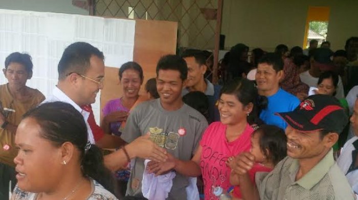 Irwansyah Naik Motor Keliling Pangkalbuluh