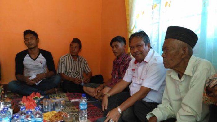 Kampanye di Belimbing, Rustam Minta Warga tak Terprovokasi Isu di Internet