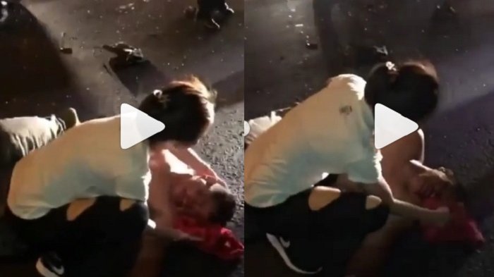 Cewek Cantik Bercelana Robek Lakukan Ini pada Pria Terkapar di Jalan, Netter Bilang Begini