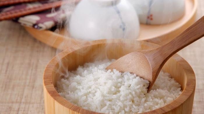 Terbiasa Makan Nasi Sisa Kemarin Ternyata Berbahaya Loh!