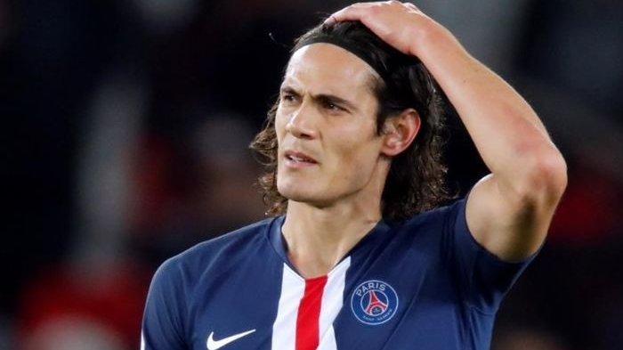 Penyerang Paris Saint-Germain, Edinson Cavani.