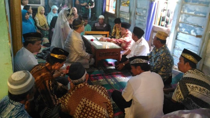 Warga Mentok Bangga Dengan Kepribadian Rustam Effendi