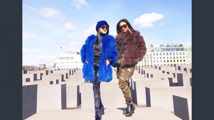 Syahrini Kembali Posting Foto Injak Makam Korban Holocaust di Jerman