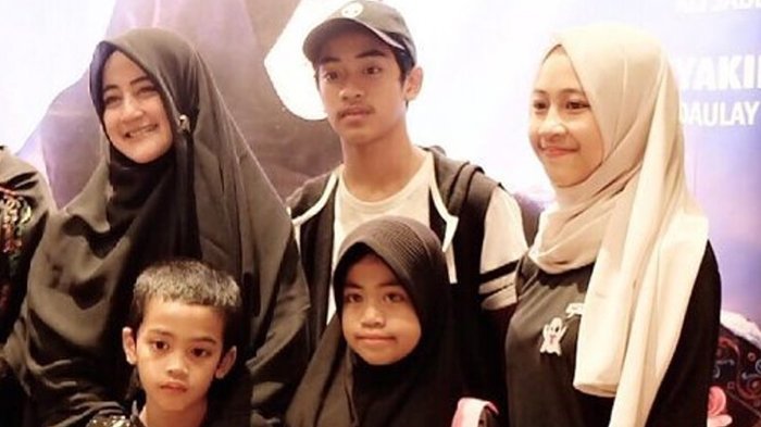 Umi Pipik Mengaku Sudah Ketemu Istri Kedua Almarhum Uje: Alhamdulillah Semua Berjalan Lancar